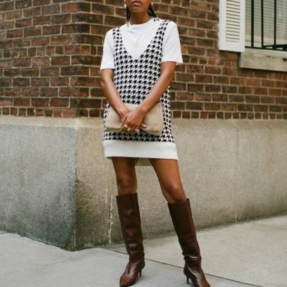 Abercrombie & Fitch Dresses & Skirts - Abercrombie & Fitch Houndstooth Sweater Vest Mini Dress XS